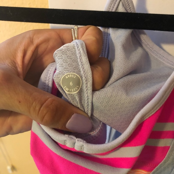 Lululemon No Limits Tank SZ 6 - Picture 6 of 8